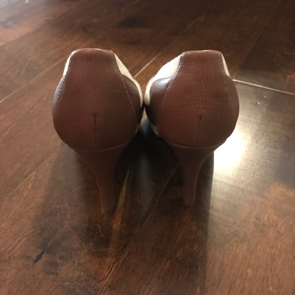 Heels - Picture 3 of 3